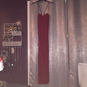 Windsor burgundy prom dress